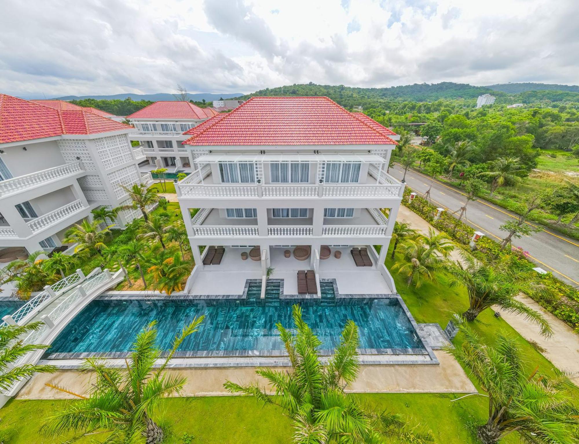 Mercury Resort&villas Khu nghỉ mát 4*